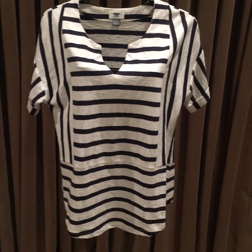 Gently worn Old Navy Top